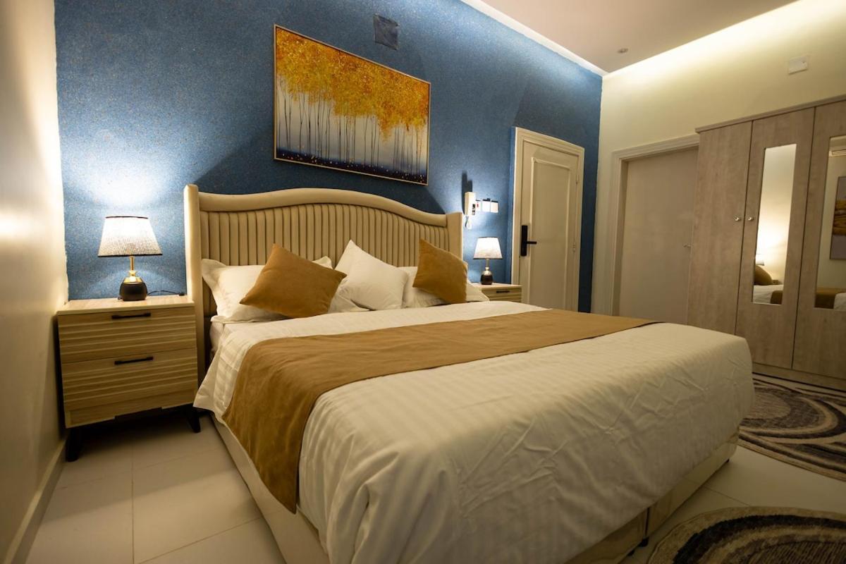 Self Checkin Luxury Olaya Street Apartment *